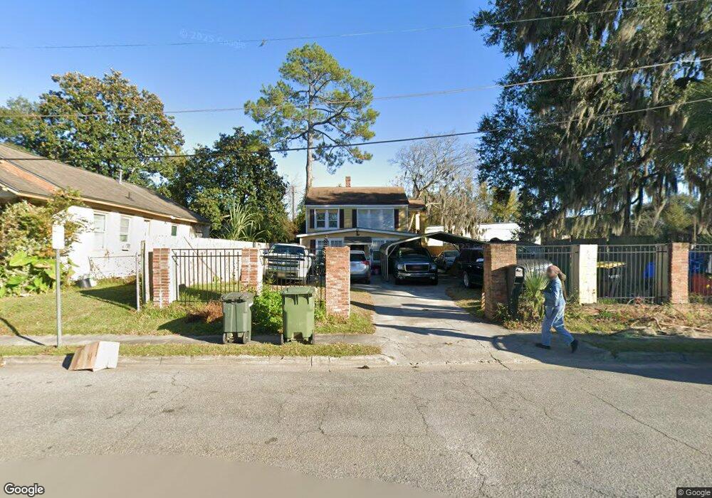 10 Wagner St, Savannah, GA 31404 - photo 1