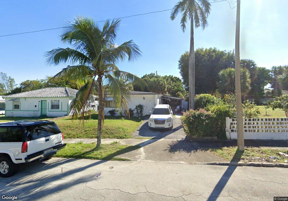 810 38th St, West Palm Beach, FL 33407 - photo 1
