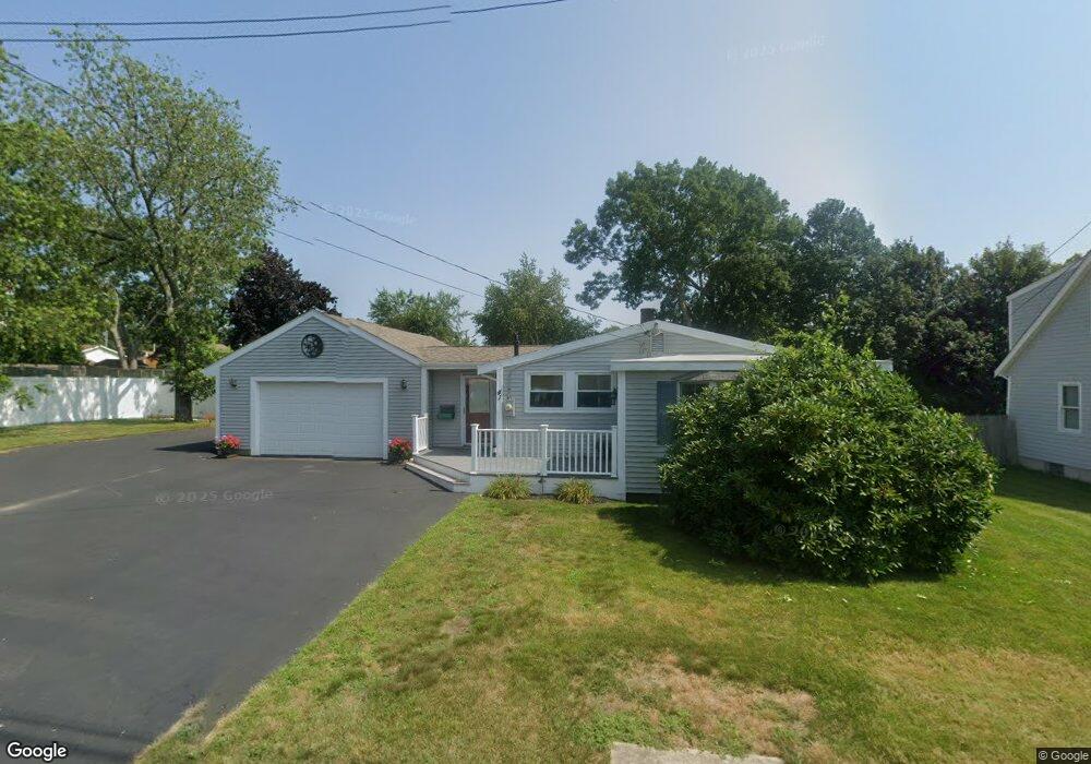 41 Hacker St, Fairhaven, MA 02719 - photo 1