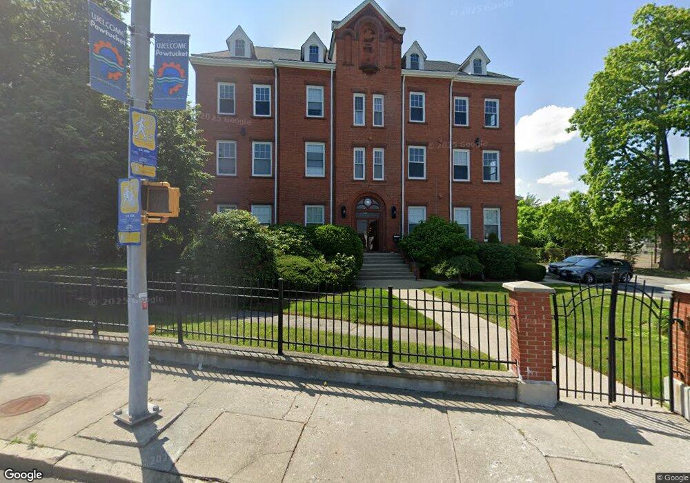 169 George St unit 301, Pawtucket, RI 02860 - photo 1