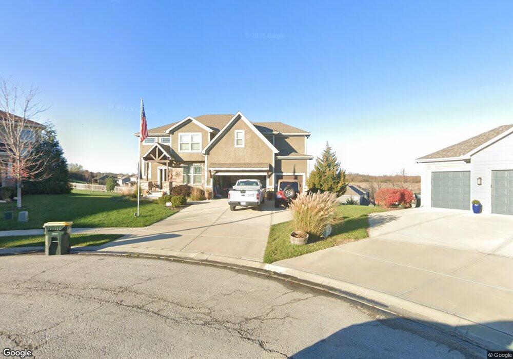 1276 Summit Ct, Lansing, KS 66043 - photo 1