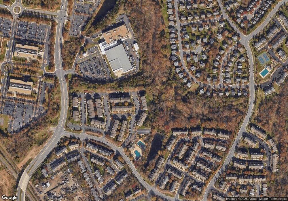 21830 Elkins Terrace unit 300, Sterling, VA 20166 - photo 1