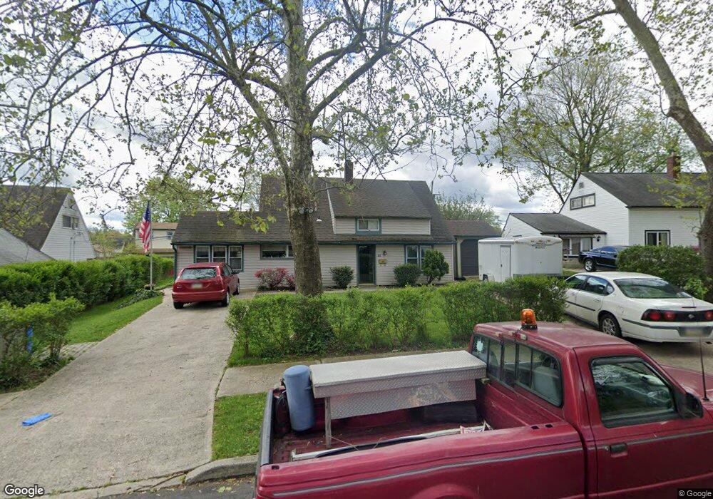 21 Rainbow Ln, Levittown, PA 19055 - photo 1