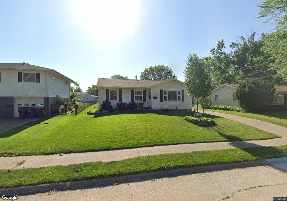 3711 Cedar St, Davenport, IA 52806 - photo 1