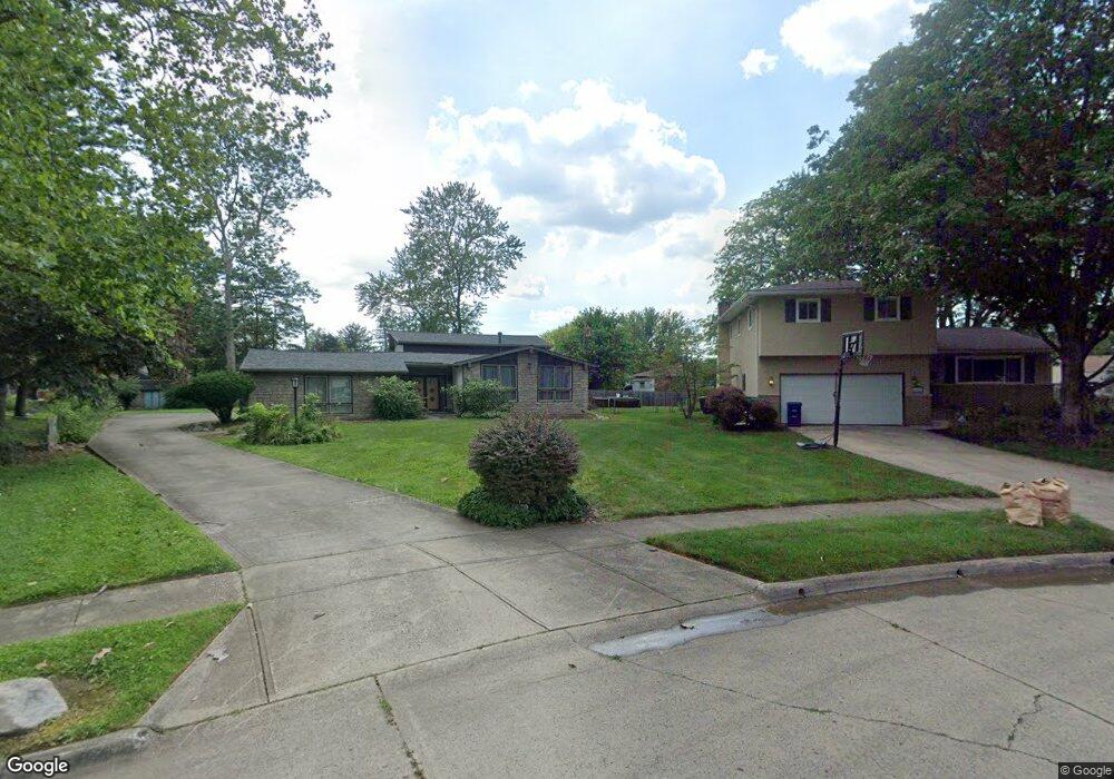 1679 Ivyhill Loop S, Columbus, OH 43229 - photo 1