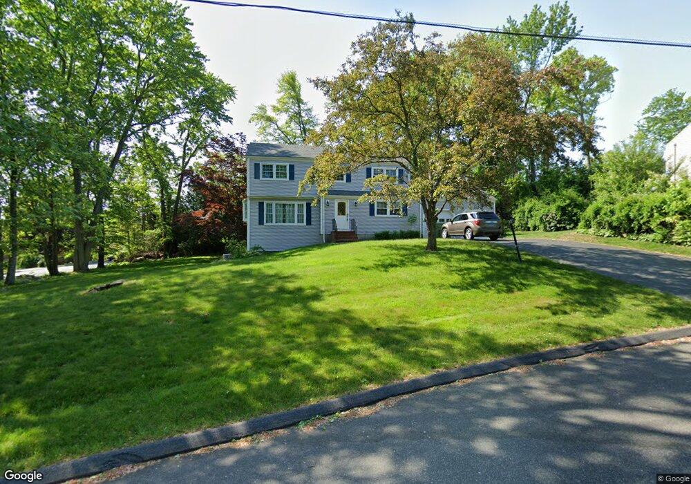 31 Camelot Dr, Trumbull, CT 06611 - photo 1