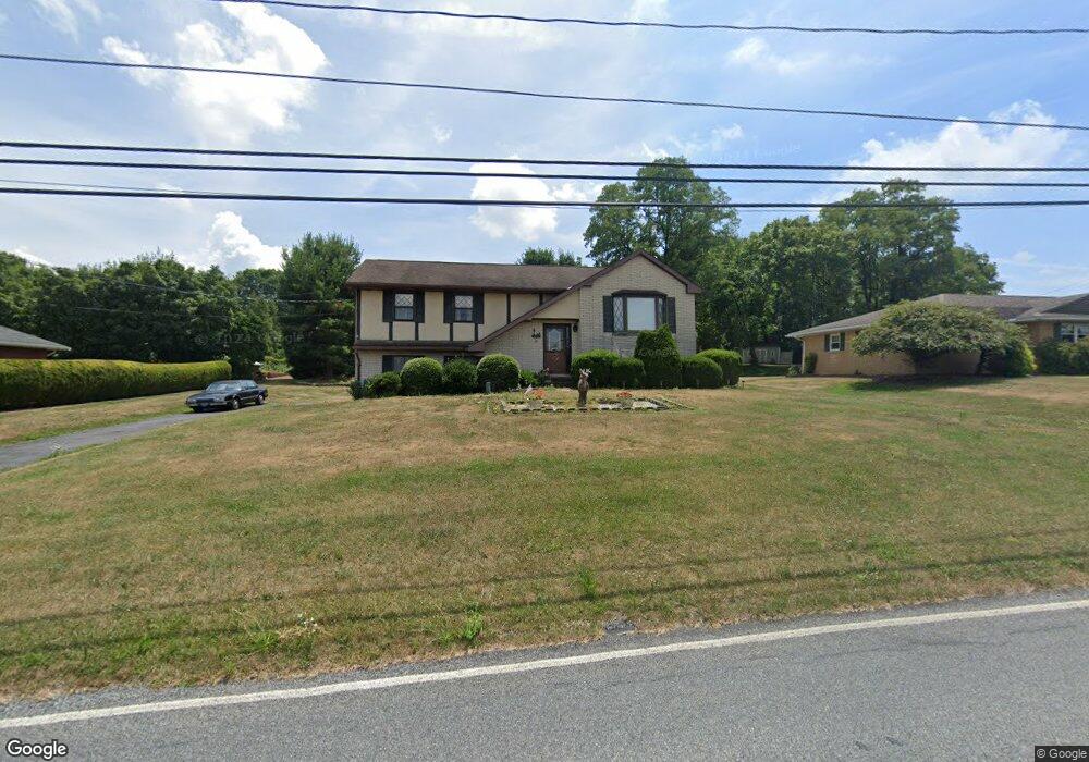 1606 Clearview Rd, Coplay, PA 18037 - photo 1