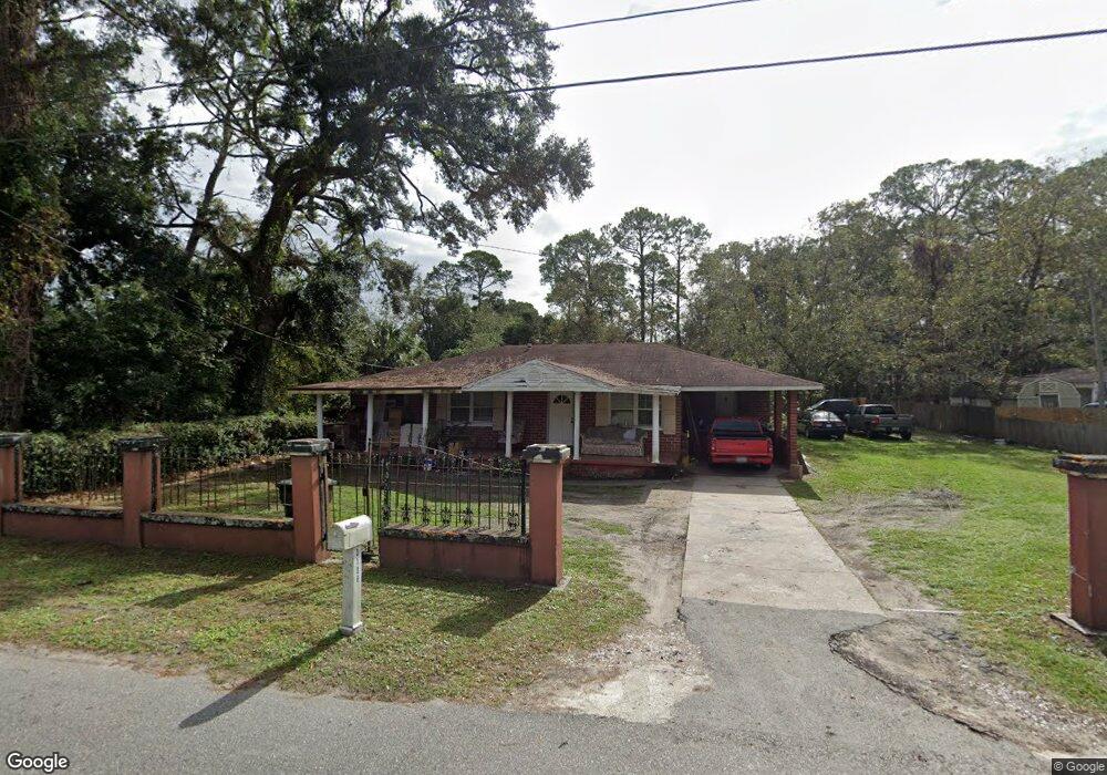 3106 E 3rd St, Brunswick, GA 31520 - photo 1