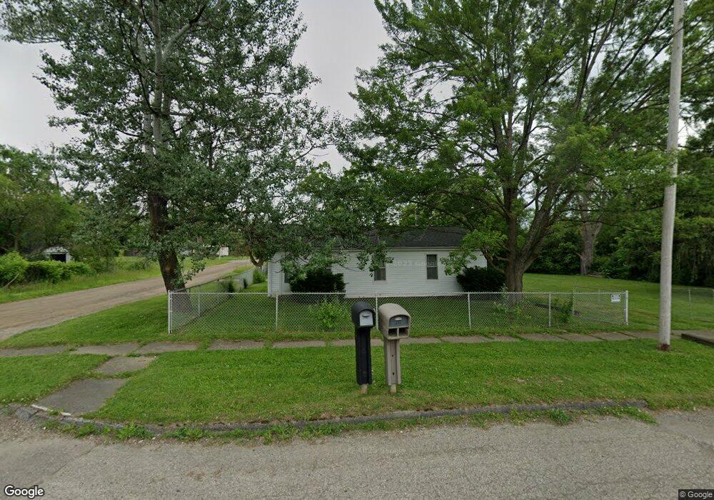 1199 W Downey Ave, Flint, MI 48505 - photo 1