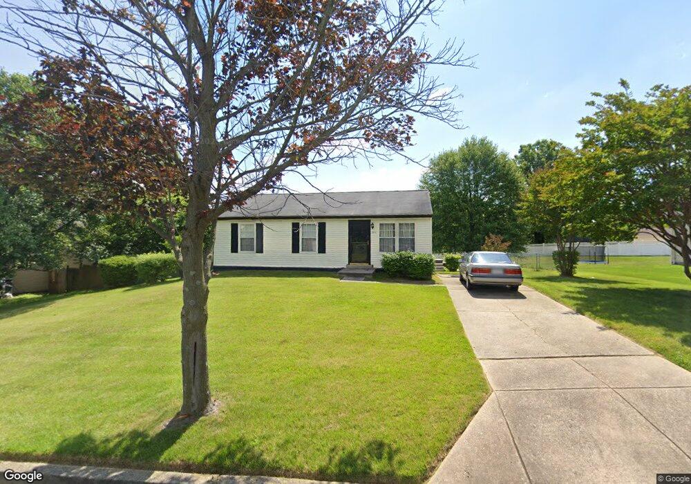 604 Avis Dr, Upper Marlboro, MD 20774 - photo 1