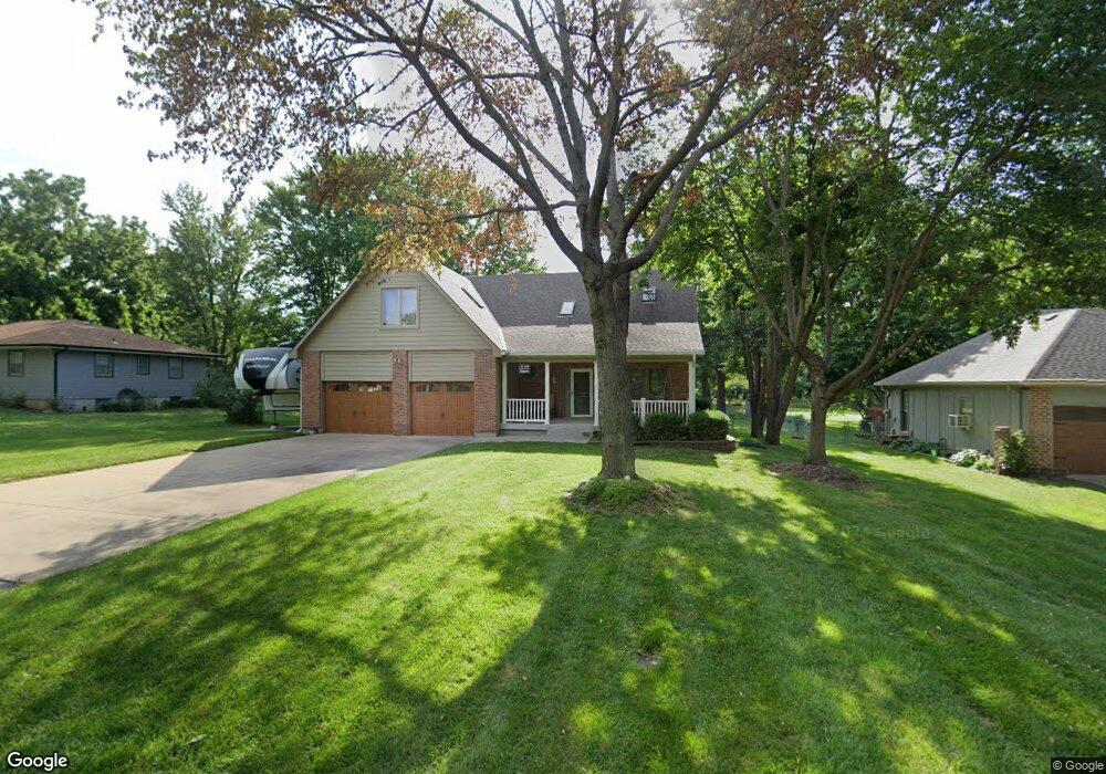 5335 Halsey St, Shawnee, KS 66216 - photo 1