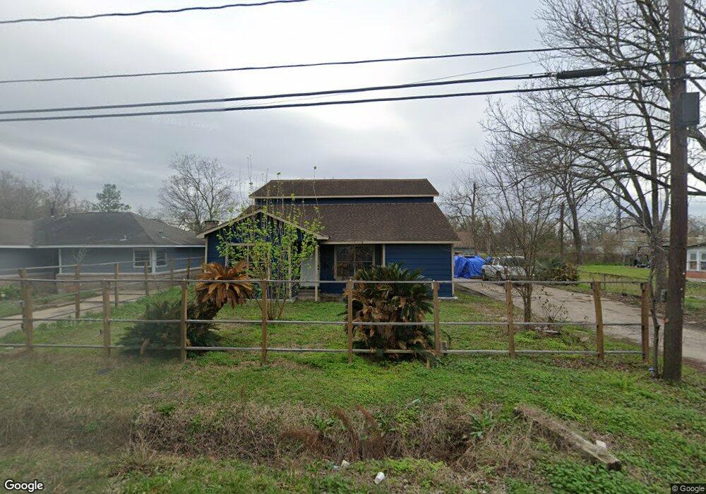 218 Neyland St, Houston, TX 77022 - photo 1