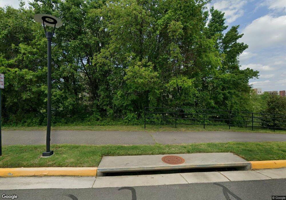 8980 Fascination Ct unit 416, Lorton, VA 22079 - photo 1