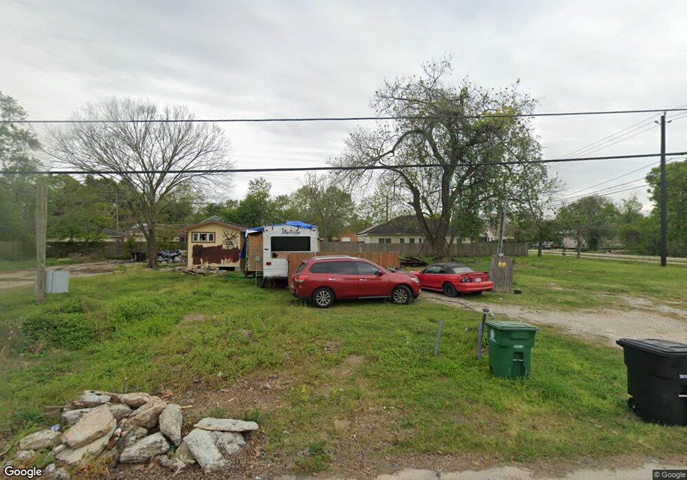 6825 Cohn St, Houston, TX 77091 - photo 1