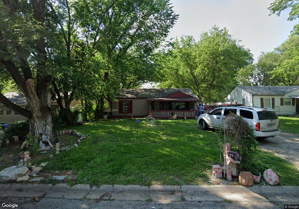 424 SE 33rd Terrace, Topeka, KS 66605 - photo 1