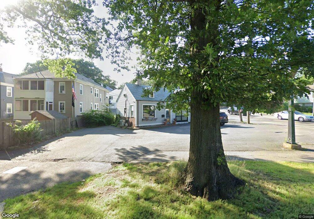 709 Vfw Pkwy unit 2, Boston, MA 02132 - photo 1