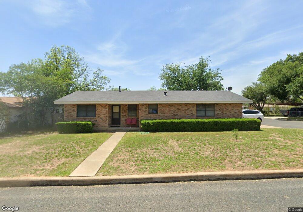 211 Glenmoor Dr, Fredericksburg, TX 78624 - photo 1