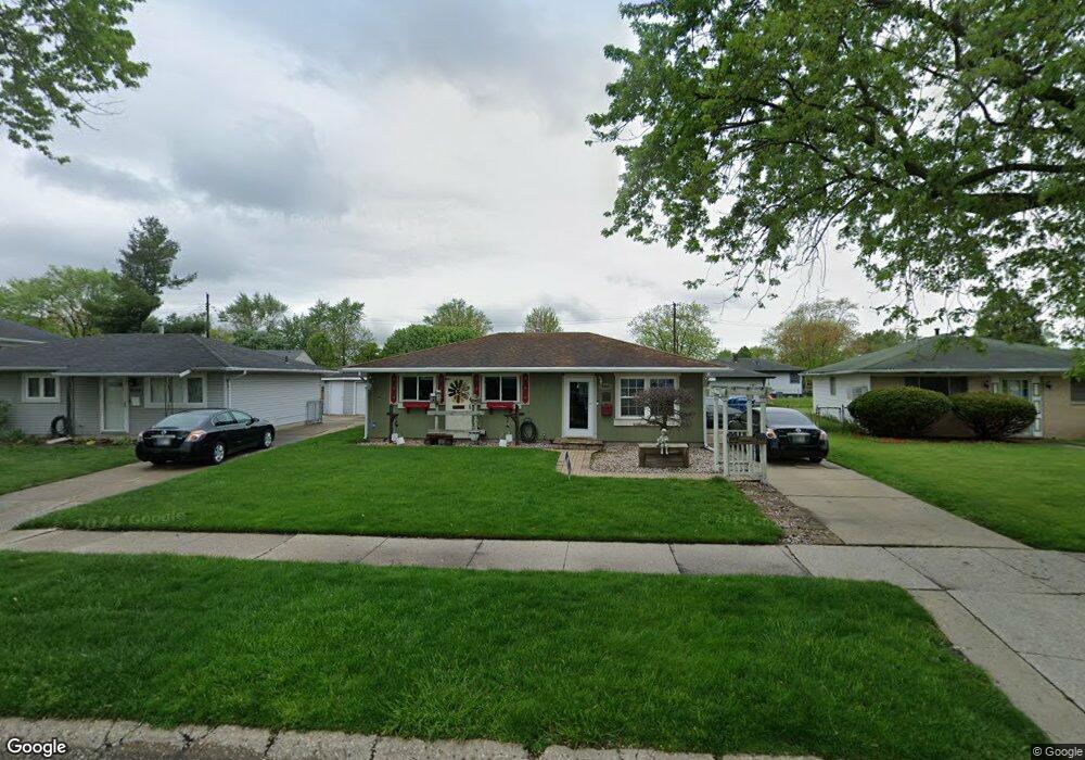 9320 Saric Dr, Highland, IN 46322 - photo 1