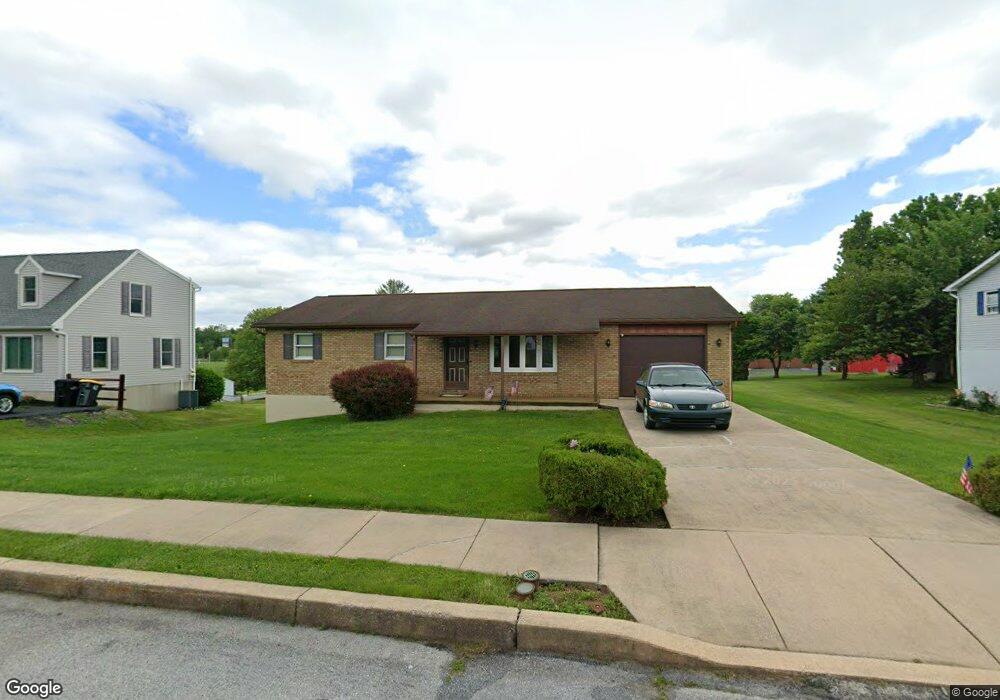 105 N 4th St, Womelsdorf, PA 19567 - photo 1