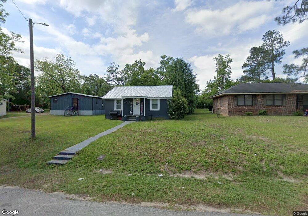 305 E Suwanee St, Fitzgerald, GA 31750 - photo 1