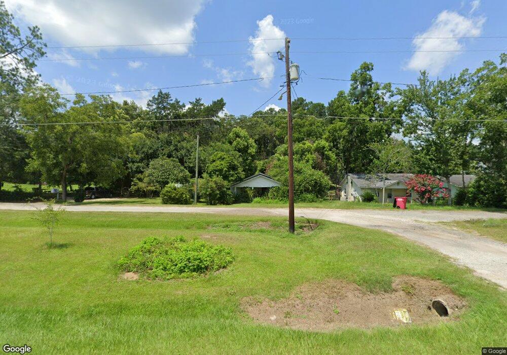 833 Hendry St, Blackshear, GA 31516 - photo 1