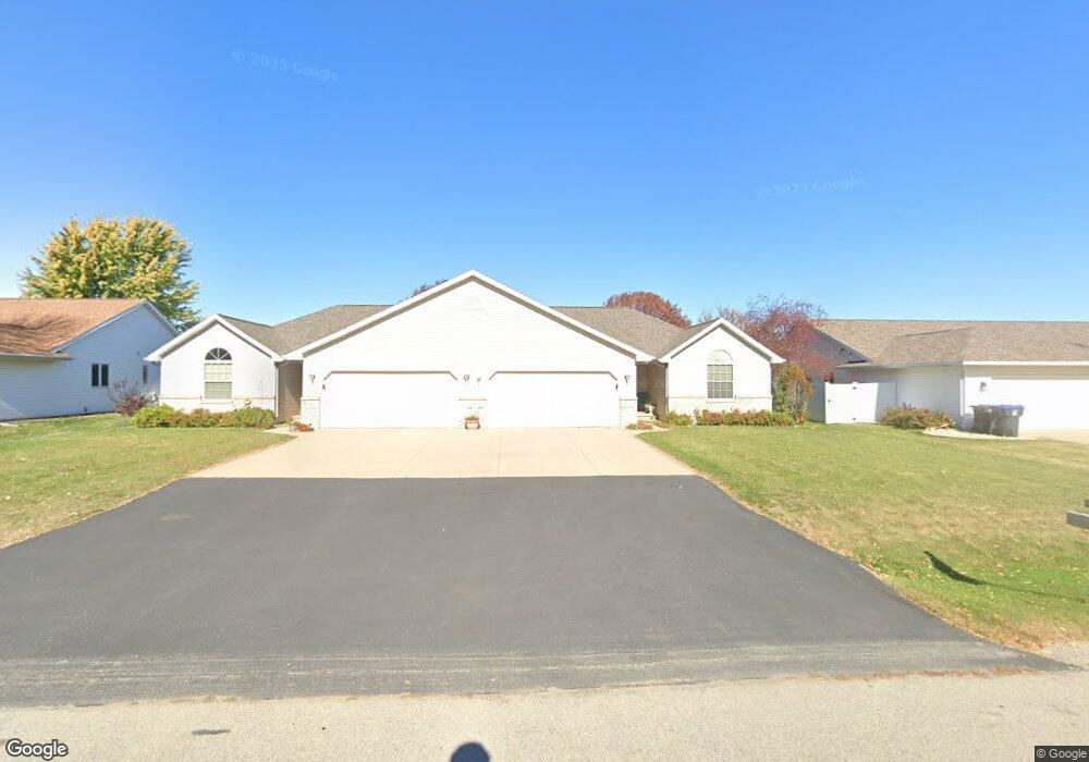 W2810 Brookhaven Dr, Appleton, WI 54915 - photo 1