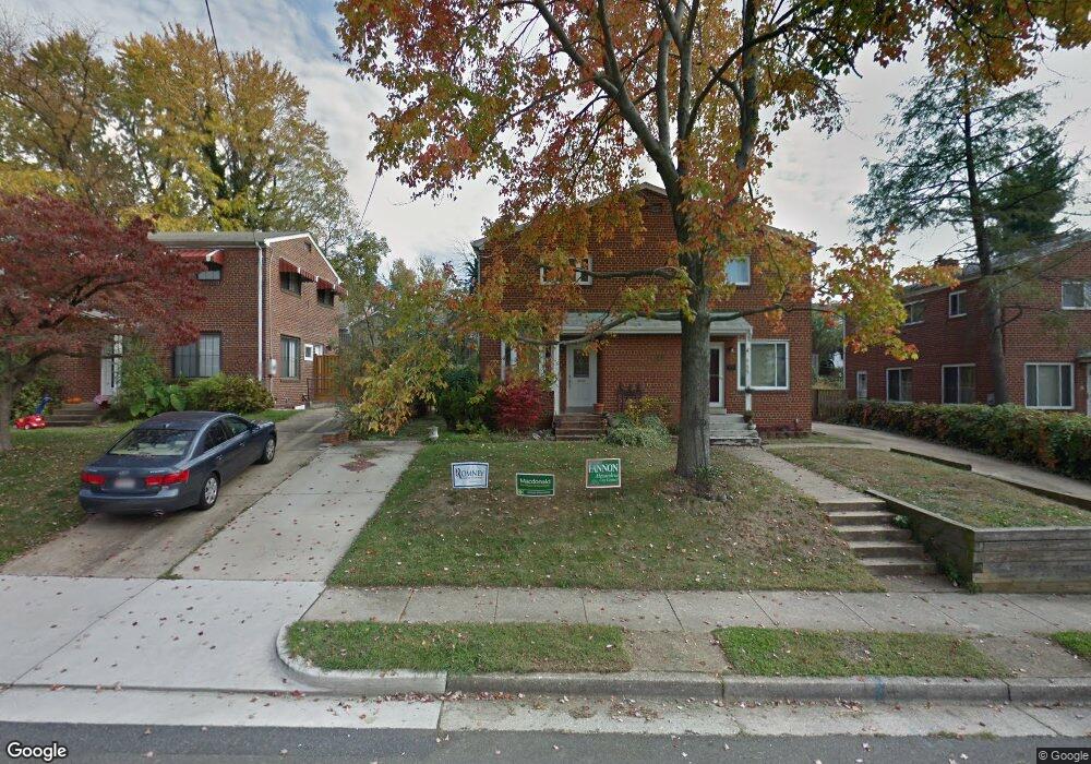 61 E Taylor Run Pkwy, Alexandria, VA 22314 - photo 1