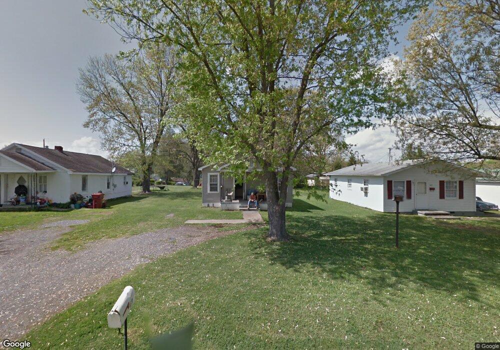 1611 E Myrtle Ave, Johnson City, TN 37601 - photo 1