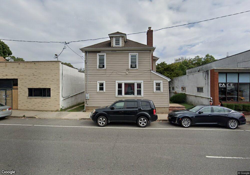 304 Willis Ave, Mineola, NY 11501 - photo 1