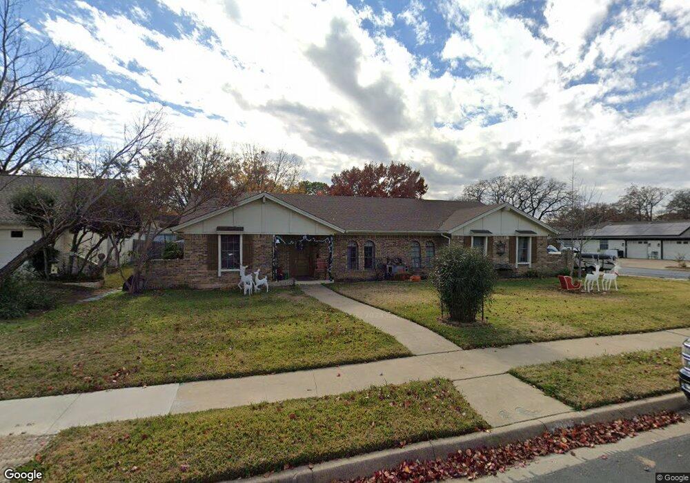 900 Brestol Ct E, Bedford, TX 76021 - photo 1
