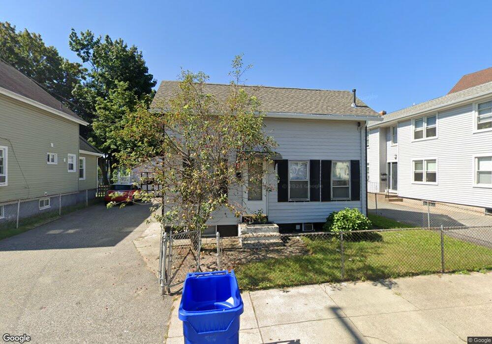 160 Kenyon Ave, Pawtucket, RI 02861 - photo 1