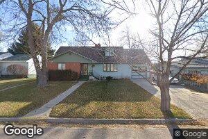 483 W 8th St, Chadron, NE 69337