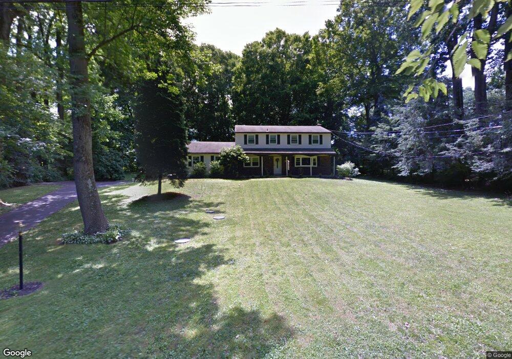 140 Cambridge Dr, Glen Mills, PA 19342 - photo 1