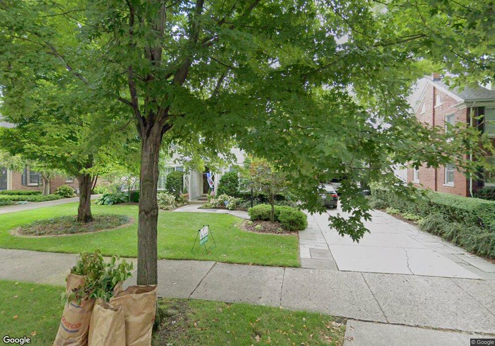 1150 Harvard Rd, Grosse Pointe, MI 48230 - photo 1