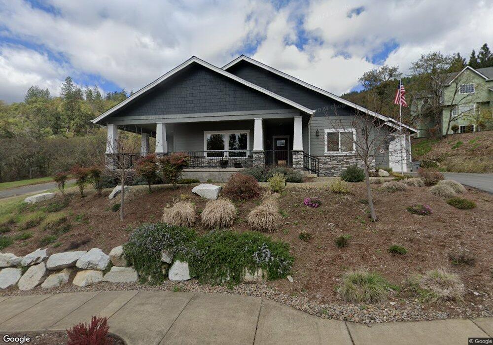 1566 NE Hillcrest Dr, Grants Pass, OR 97526 - photo 1