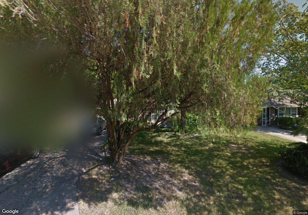 1814 Woodcrest Dr, Houston, TX 77018 - photo 1