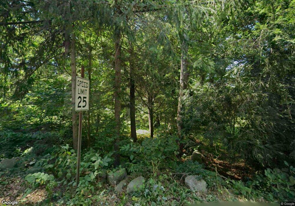 581 Cross St, Carlisle, MA 01741 - photo 1