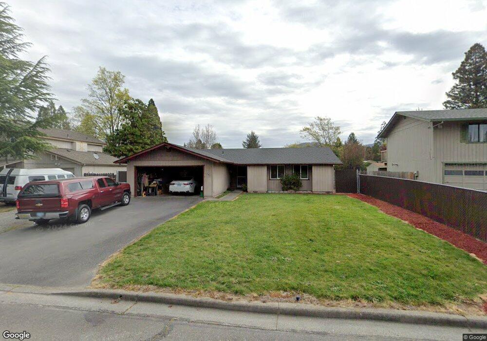 1941 McCarter Ln, Grants Pass, OR 97527 - photo 1