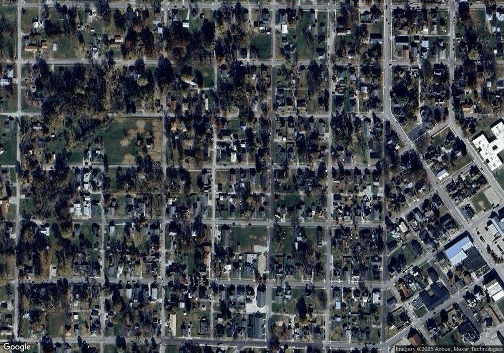 407 W 6th St, Bicknell, IN 47512 - photo 1