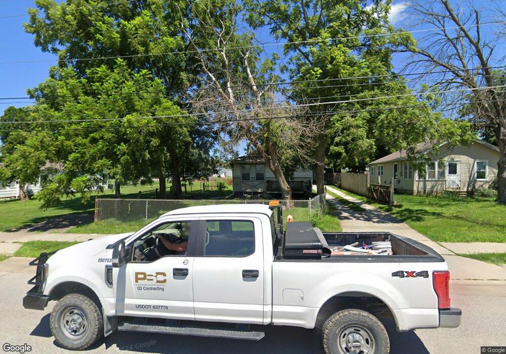 324 E Army Post Rd, Des Moines, IA 50315 - photo 1