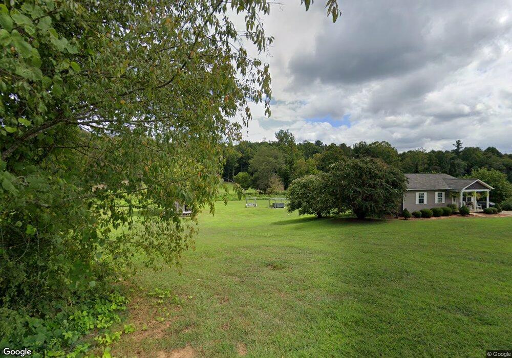 374 Meadowbrook Ct, North Wilkesboro, NC 28659 - photo 1