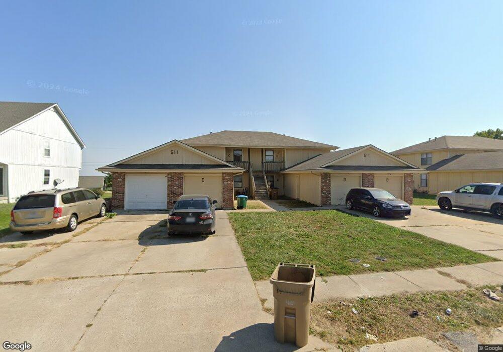 511 Sky Vue Dr, Raymore, MO 64083 - photo 1