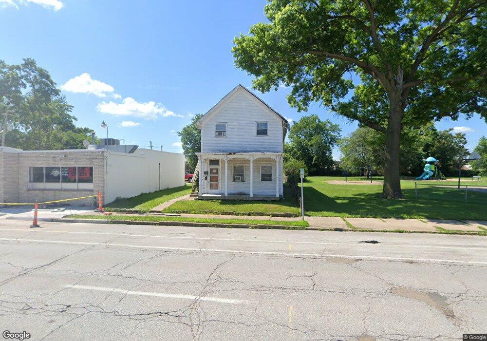 1603 W 3rd St, Davenport, IA 52802 - photo 1