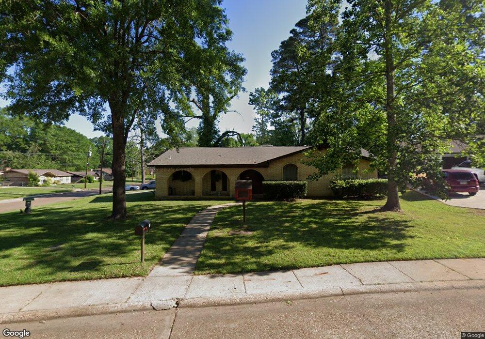 701 Diane Dr, Wake Village, TX 75501 - photo 1