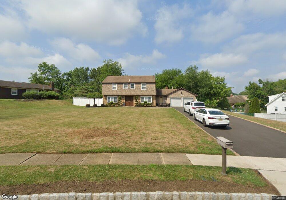 4 Varnum Ln, Manalapan, NJ 07726 - photo 1