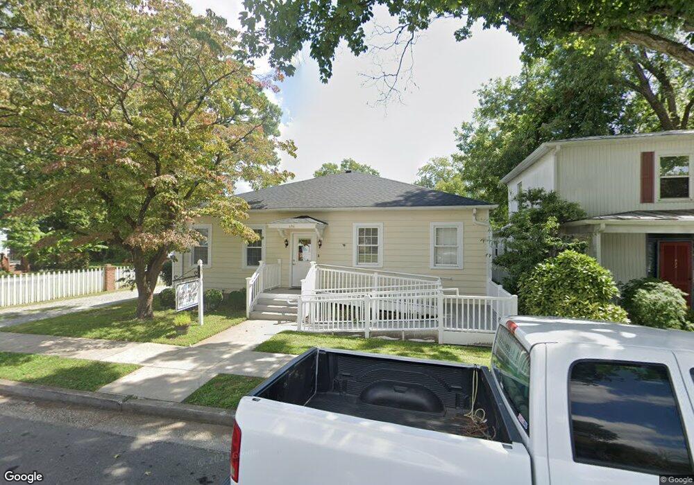 428 9th St, West Point, VA 23181 - photo 1