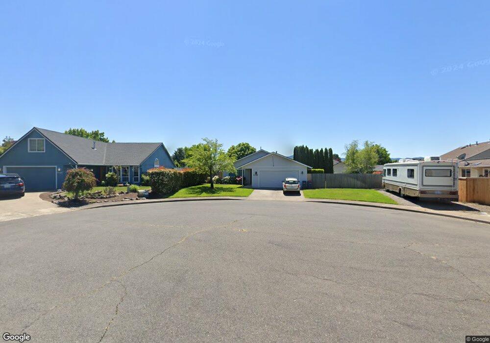 1118 Angela Ct, Central Point, OR 97502 - photo 1