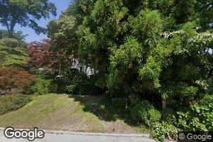 4 Dogwood Ln, Glen Head, NY 11545