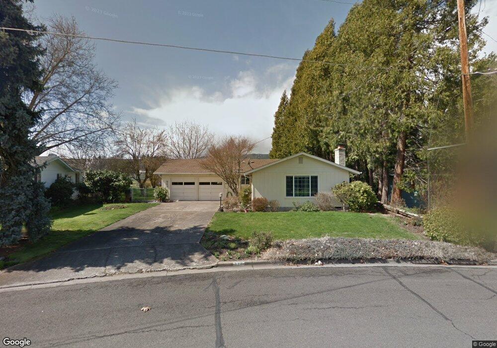 820 S 4th St unit 2, Central Point, OR 97502 - photo 1