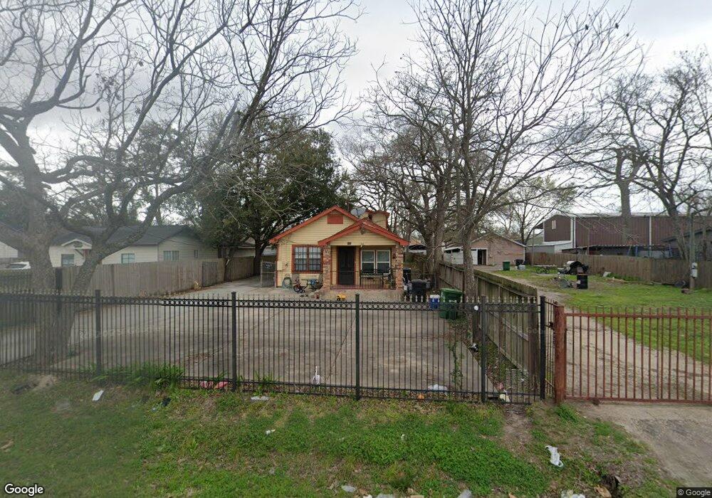 925 Duff Ln, Houston, TX 77022 - photo 1